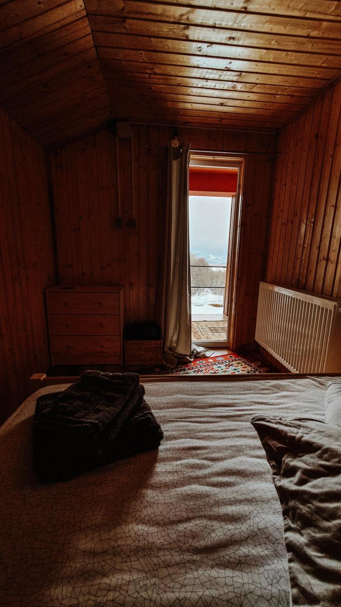 La Cabana, Corbeni Kamer foto
